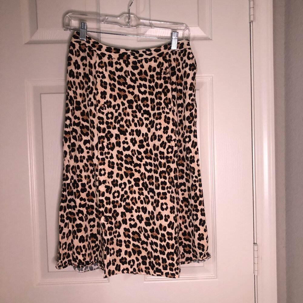 JustFab‎ leopard print midi length skirt with button detail size M